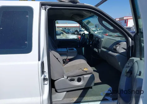 2005 Ford F-250 Lariat/Xl/Xlt from USA, damaged, VIN 1FTSX205X5EC81231